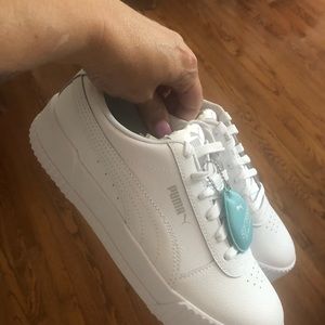 women's carina court sneaker